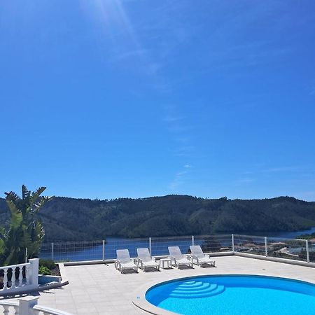 Lago Azul Villas Ferreira do Zêzere 外观 照片