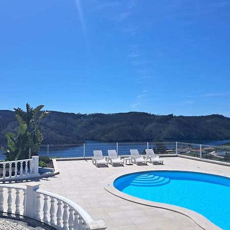 Lago Azul Villas Ferreira do Zêzere 外观 照片