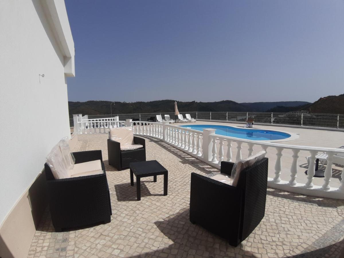 Lago Azul Villas Ferreira do Zêzere 外观 照片