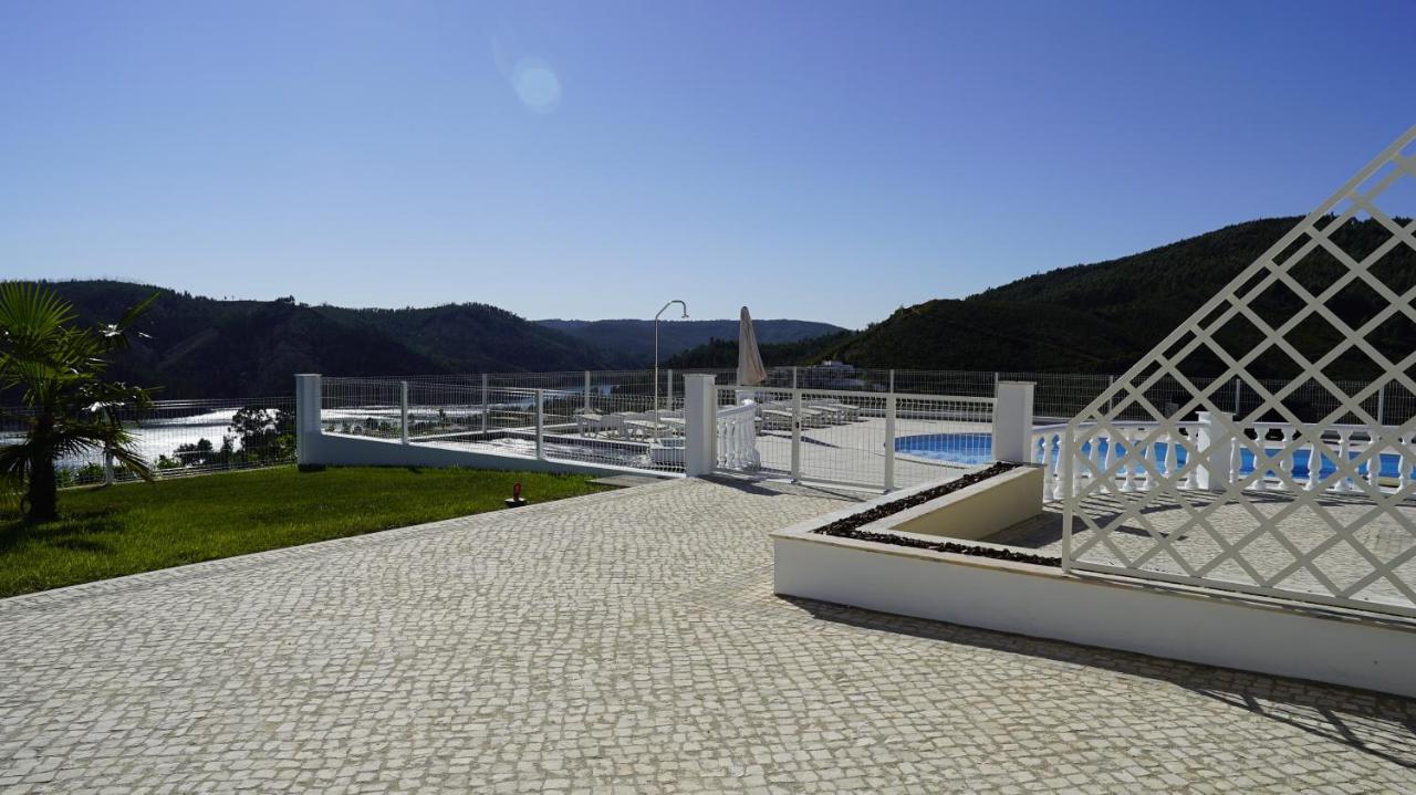 Lago Azul Villas Ferreira do Zêzere 外观 照片
