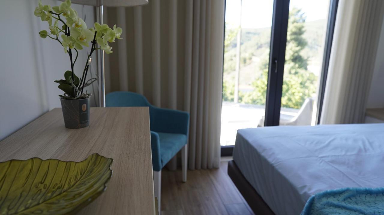 Lago Azul Villas Ferreira do Zêzere 外观 照片