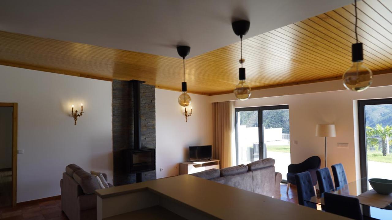 Lago Azul Villas Ferreira do Zêzere 外观 照片