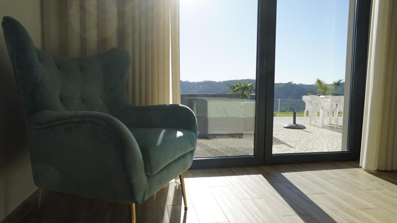 Lago Azul Villas Ferreira do Zêzere 外观 照片