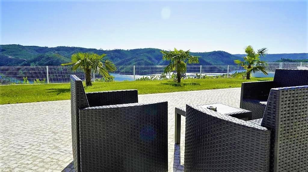 Lago Azul Villas Ferreira do Zêzere 外观 照片