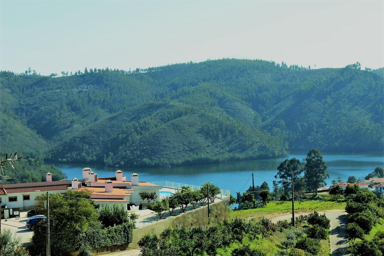 Lago Azul Villas Ferreira do Zêzere 外观 照片